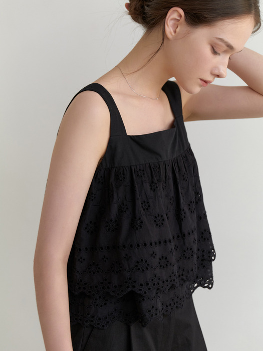 Trimming lace blouse (black)