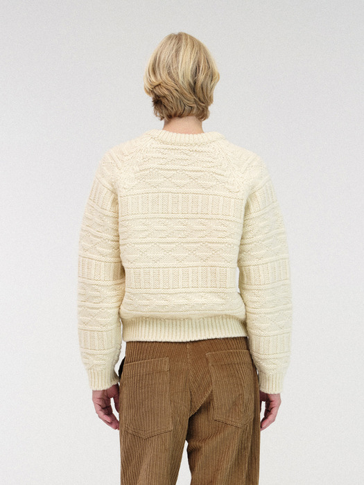 Vintage pattern round pullover (Ivory)