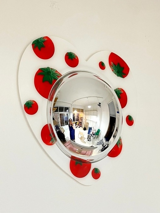Toy tomato convex mirror