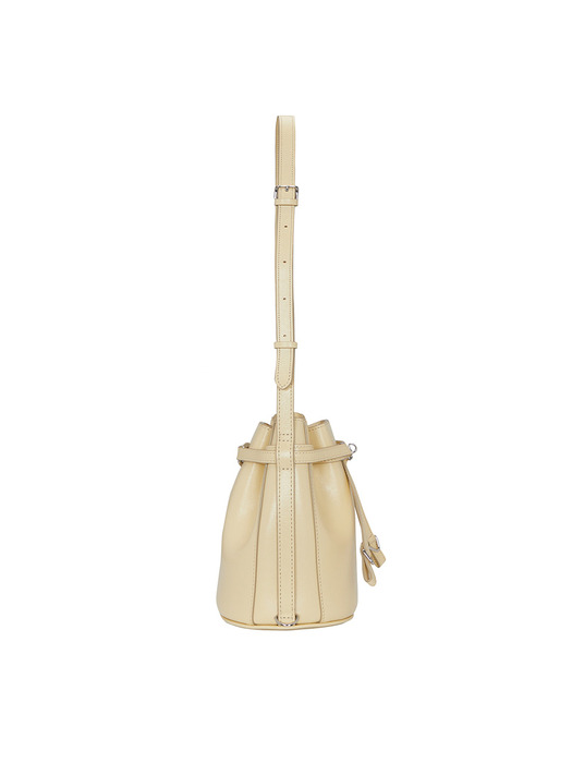 [고민시 PICK] Perfec Fortune Basket Shoulder Piccolo (퍼펙 포춘 바스켓 숄더 피콜로) Milky Yellow