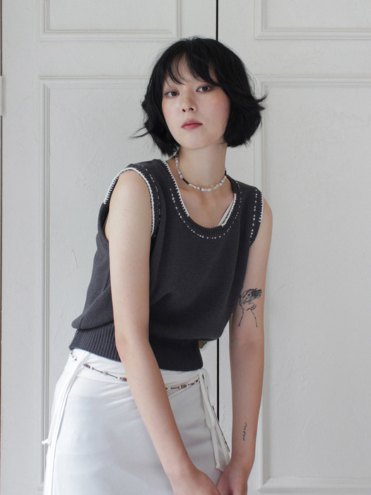 Linen Knit Vest Stitched by Hand_CHARCOAL