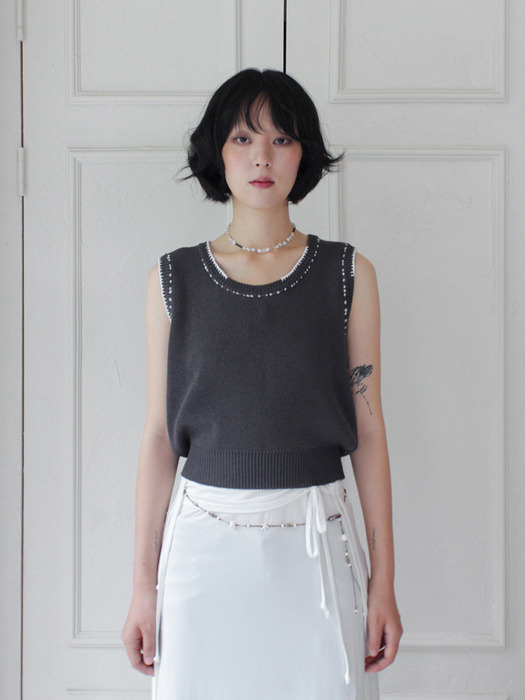 Linen Knit Vest Stitched by Hand_CHARCOAL