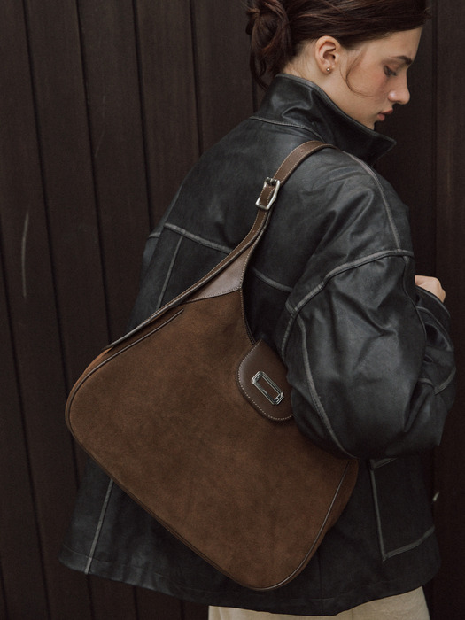 COZY HOBO BAG SUEDE_dark brown