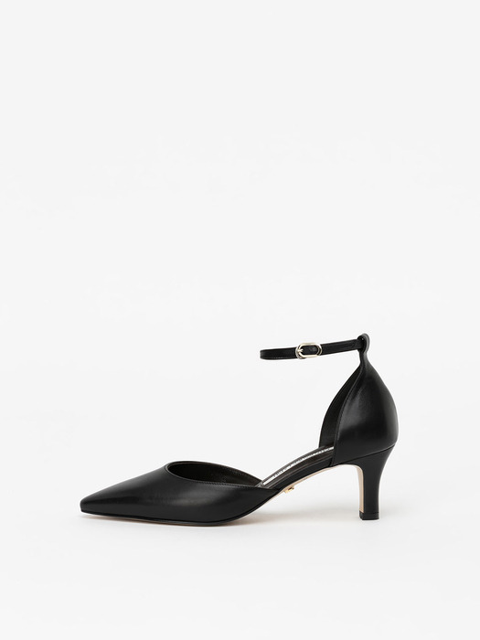 Yseult Side-cut Pumps in BLACK