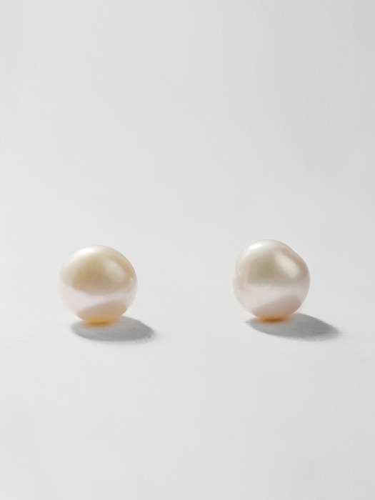 [SILVER92.5] ROUGH PEARL POST EARRING