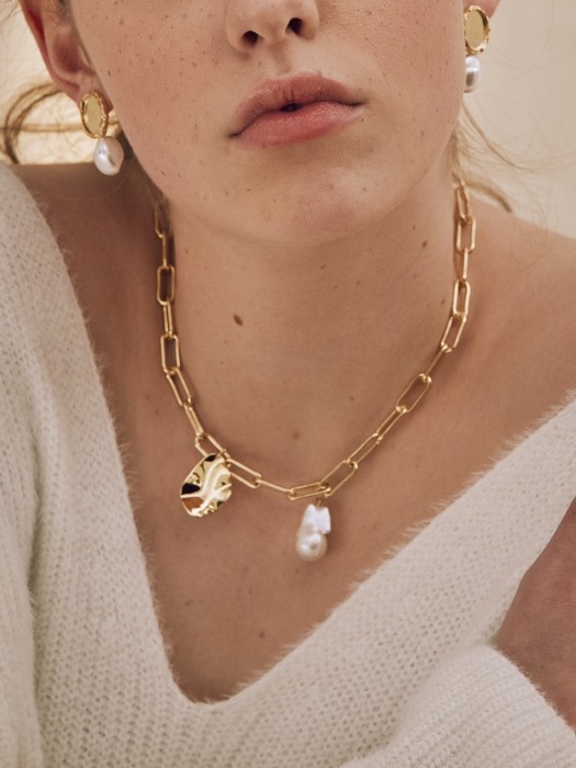 ‘Gold mood’ Collection 02, Necklace