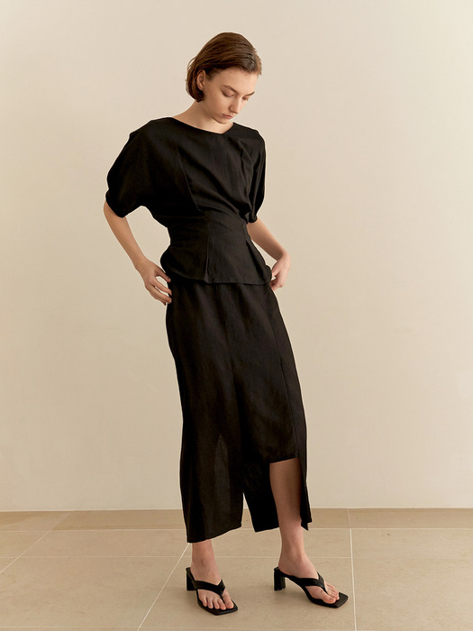 Belted square skirt - black