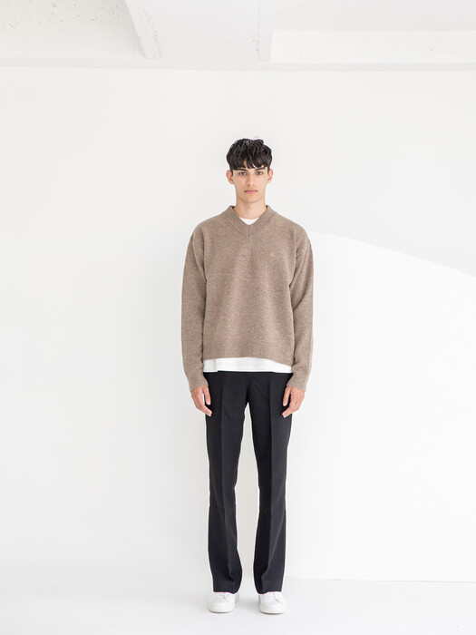 a Embroidery Wool Knit [ Peppercorn Brown ]