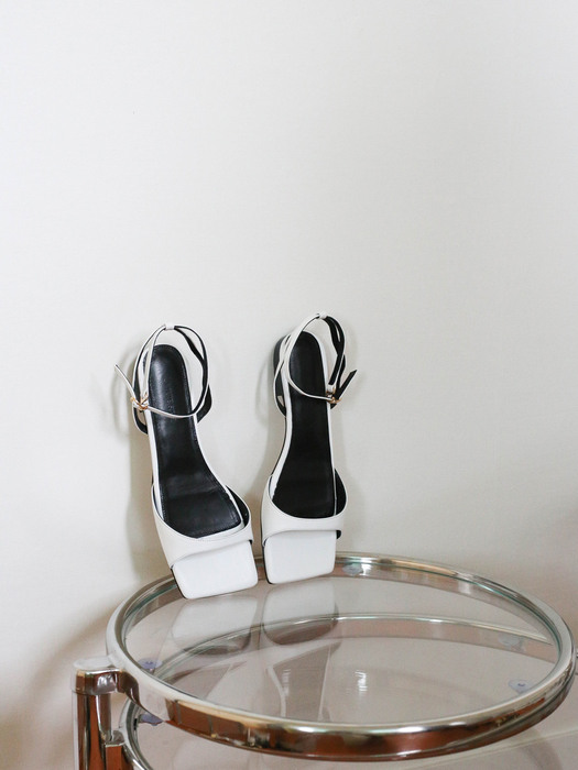 Simple Strap Sandal - White (1cm)