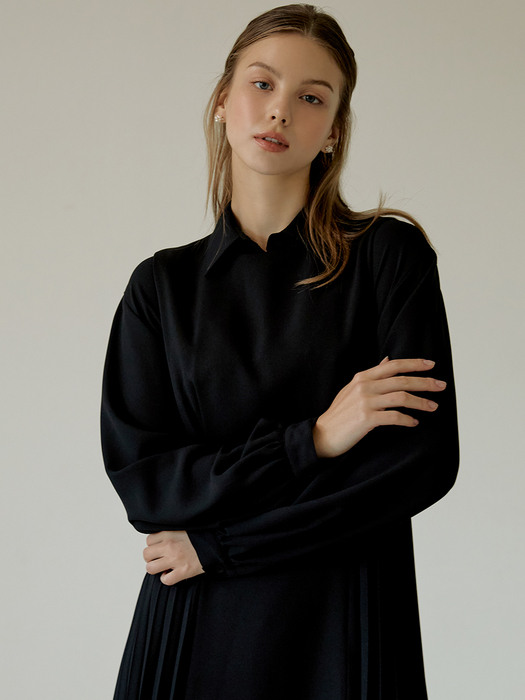 Soft basic blouse (black)