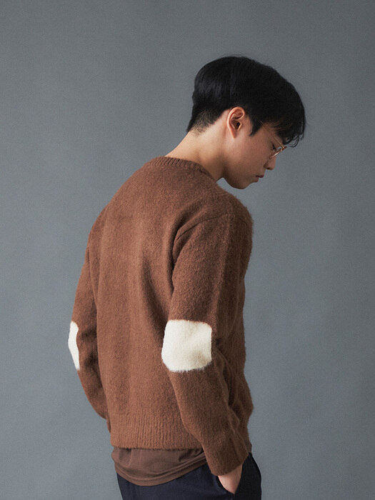 ELBOW PATCH SWEATER BROWN