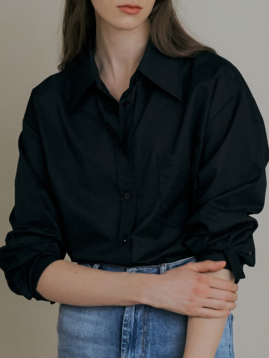 클랙식_Wide Collar Shirt - Black