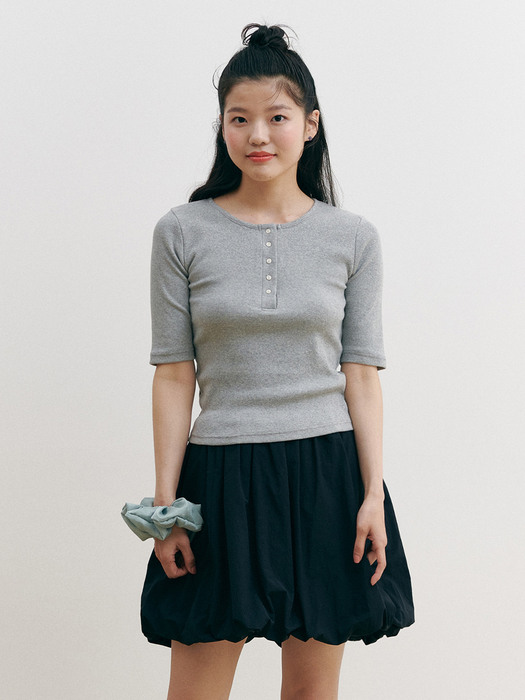 Henry Neck Ribbed Knit Top_gray 