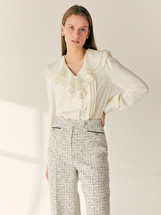 FRIDA V-neck ruffle-detail blouse (Ivory)