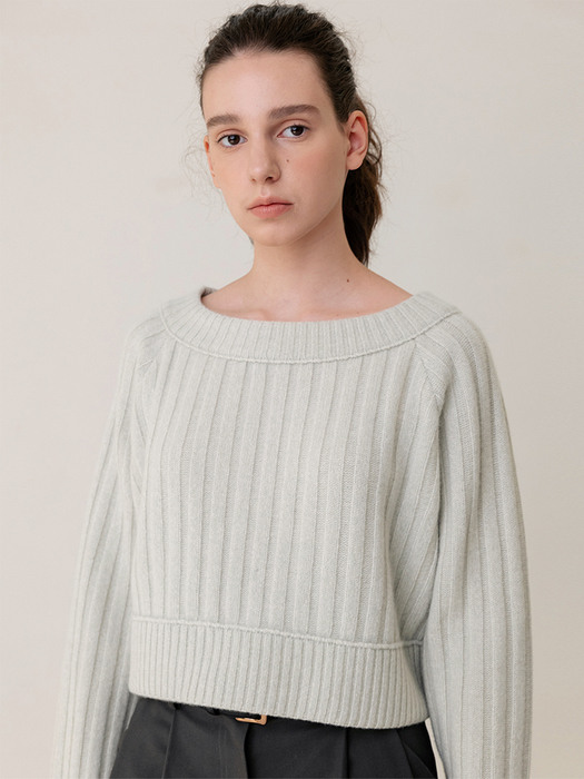 Merino Wool Cropped Bold Sweater Pale-Green