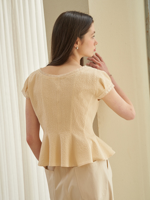  Lace trimming flare blouse (Butter)