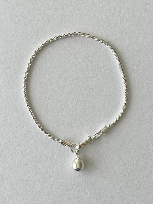 Braid chain egg bracelet