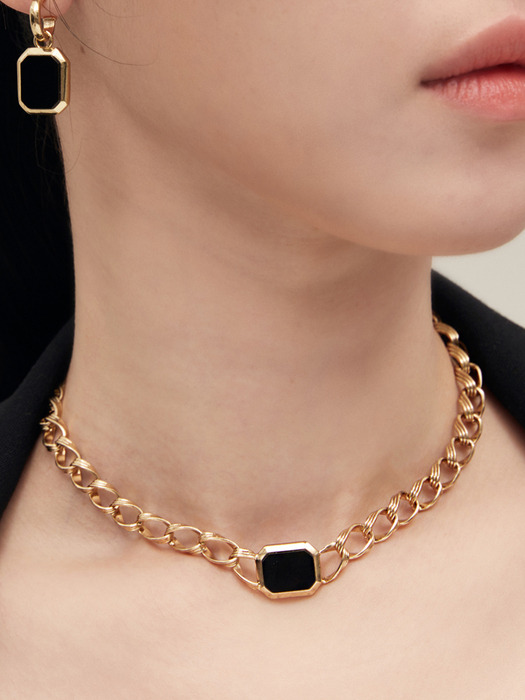 Onyx Signet Chain Necklace