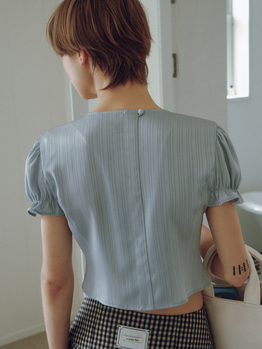 STRIPE JACQUARD CROP BLOUSE_PALE BLUE