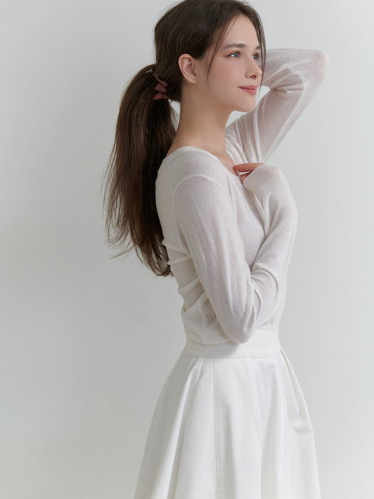 Fond v-neck knit (ivory)