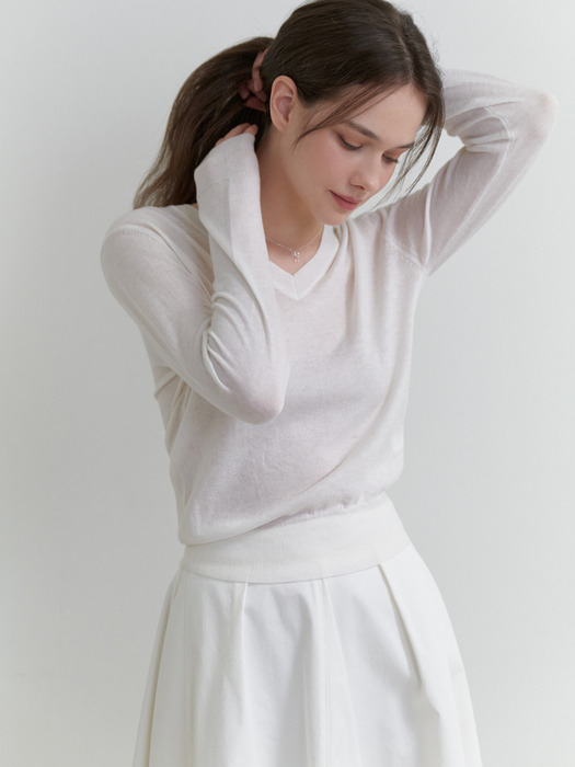 Fond v-neck knit (ivory)