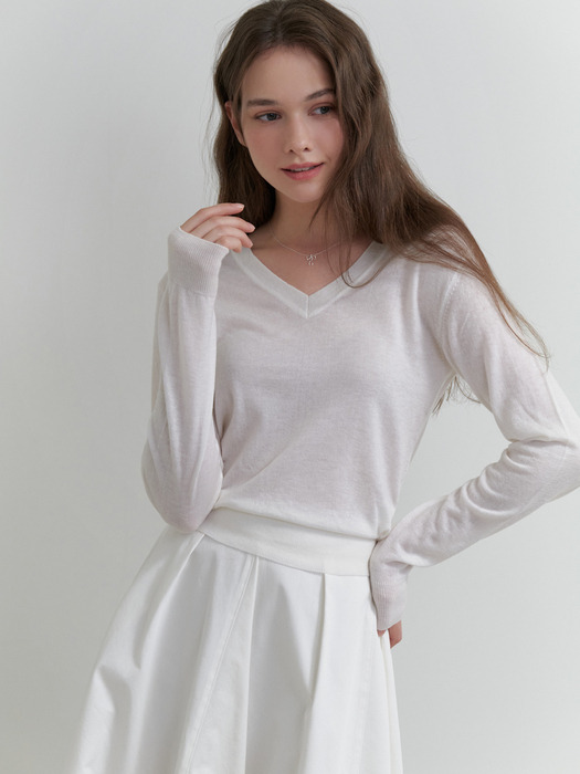 Fond v-neck knit (ivory)