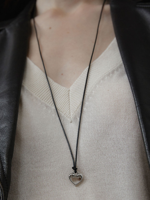 Mont Long Leather Necklace (L243MNK040)