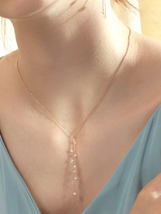 LUSTER PEARL Y CHAIN NECKLACE