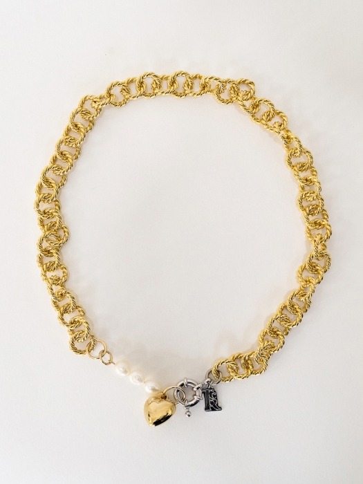 Rough chain pearl choker necklace