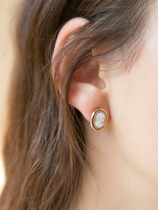oval cameo earrings (3colors)
