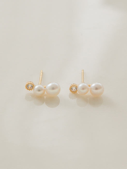 14k gold CZ 2 layered pearl earrings (14K 골드)