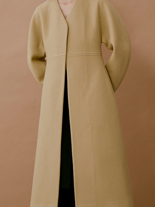 STRUCTURED WOOL LONG COAT