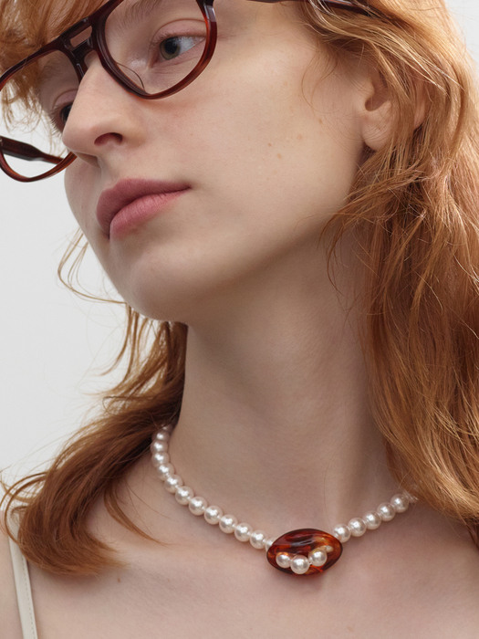 piece of dahlia pearl necklace