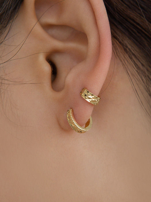 14K Gold Twinkle Cutting Dot Line Onetouch Earrings (14k골드) s19