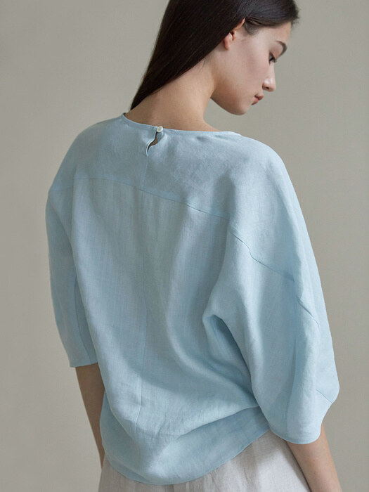 Linen line blouse (sora)