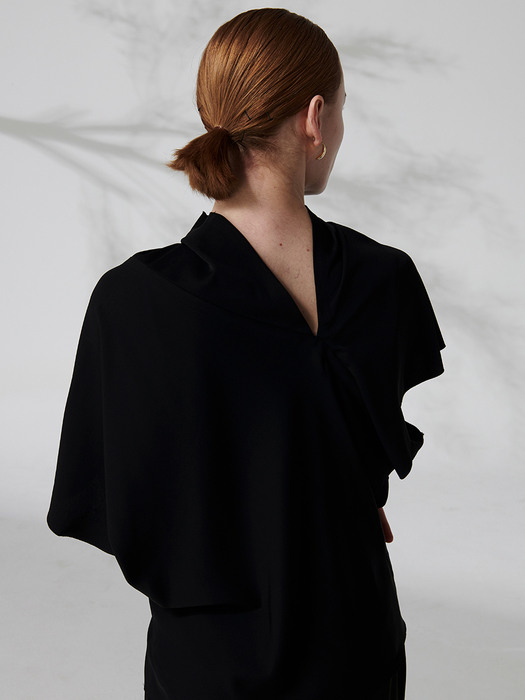 ONOF bias blouse (black)
