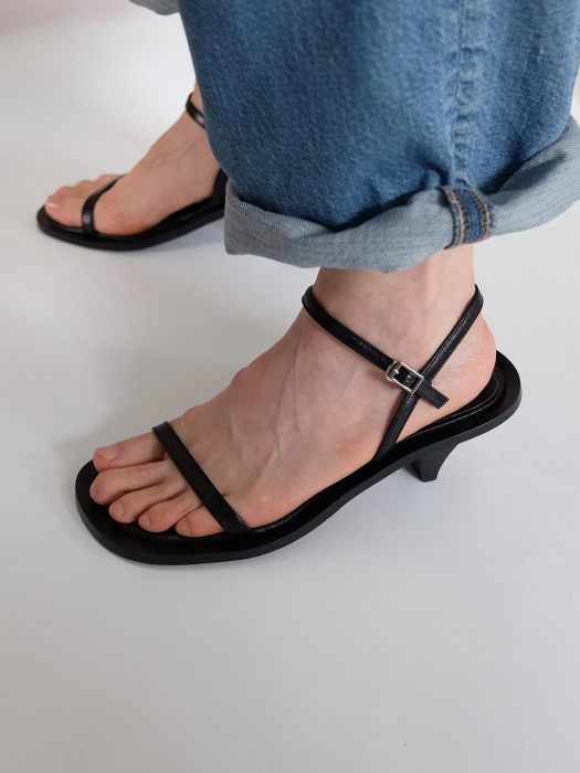 SLIM SANDAL_21075_BLACK