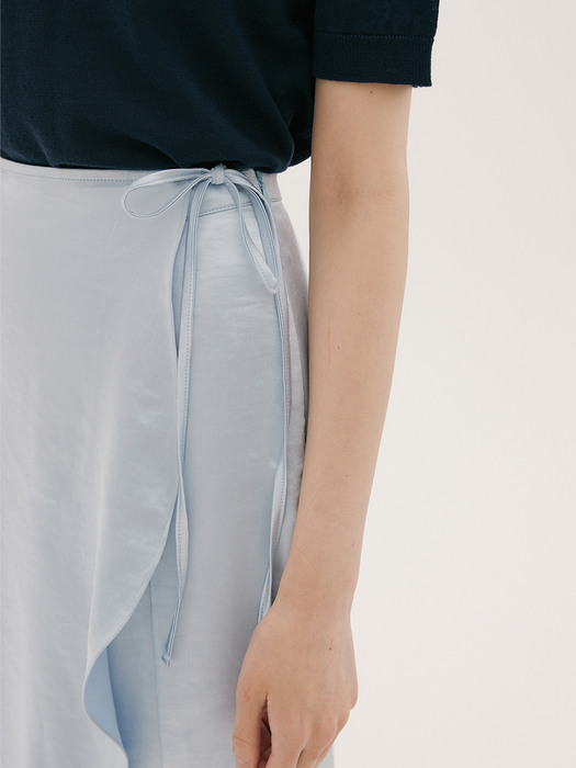 FSK SATIN FLARE SKIRT SKY BLUE