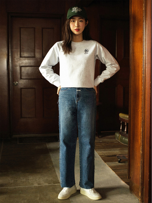 MARITHE W RAW EDGE DENIM PANTS light blue