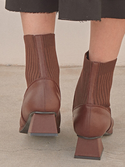 1542 Salude Spandex Band Ankle Boots-red brown