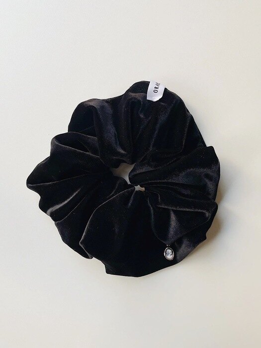 oar Vintage drop Velvet Cameo Wide Scrunchie [Black]