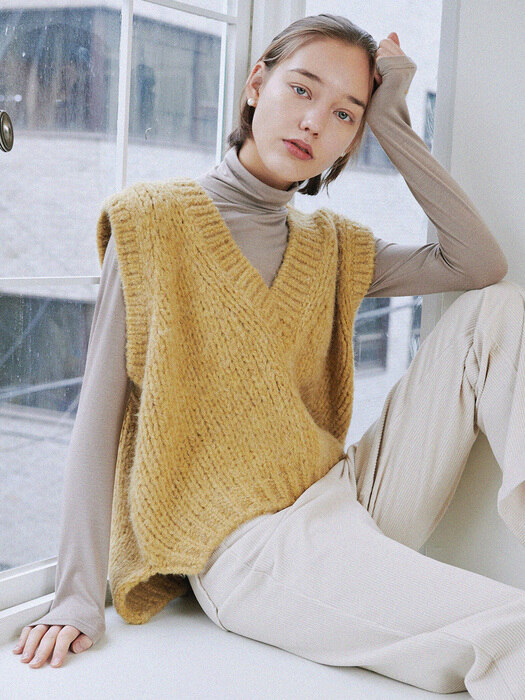 Cotton Candy Wool Knit Vest_yellow