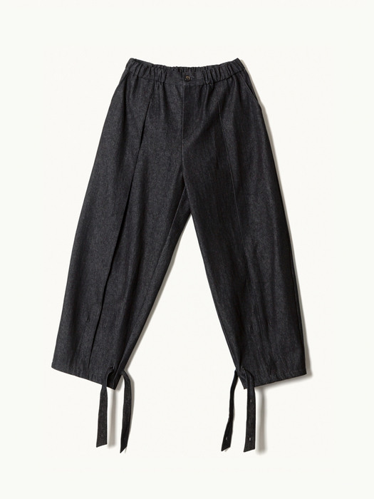 Tied bottom trousers Black