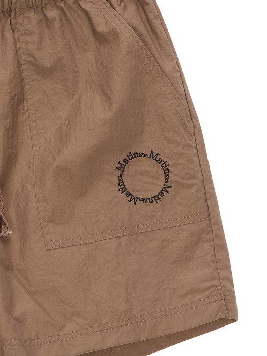 MATIN KIM EASY SHORTS IN BROWN