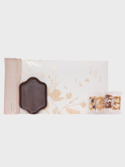 꽃다운 당신에게- 4가지맛 수제강정 호두나무 소반 모시 테이블매트 / 쇼핑백포함 /