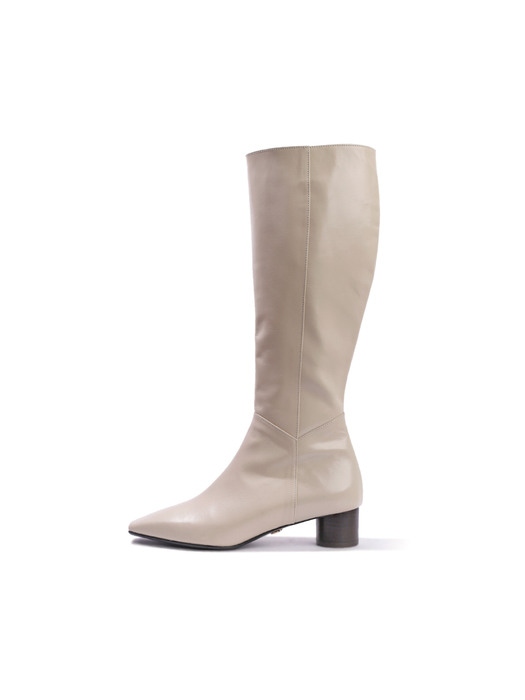 Washing long boots / cream beige