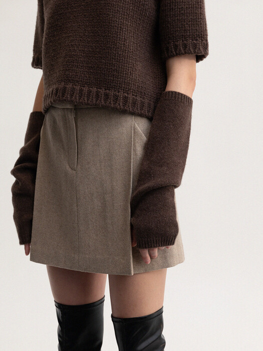 wool pleated skirt (beige)