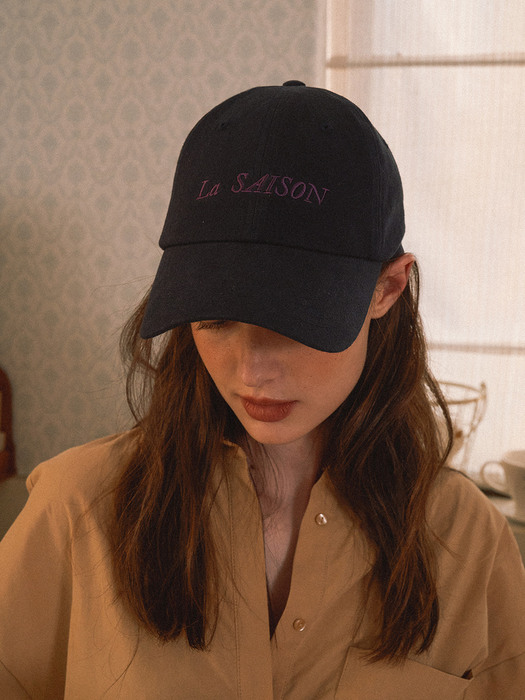 【HOTEL PARIS CHILL】韓国プチプラ La Saison Baseball Cap HOTEL PARIS CHILL] La Saison Baseball Cap (Black Leaf) – Ohue