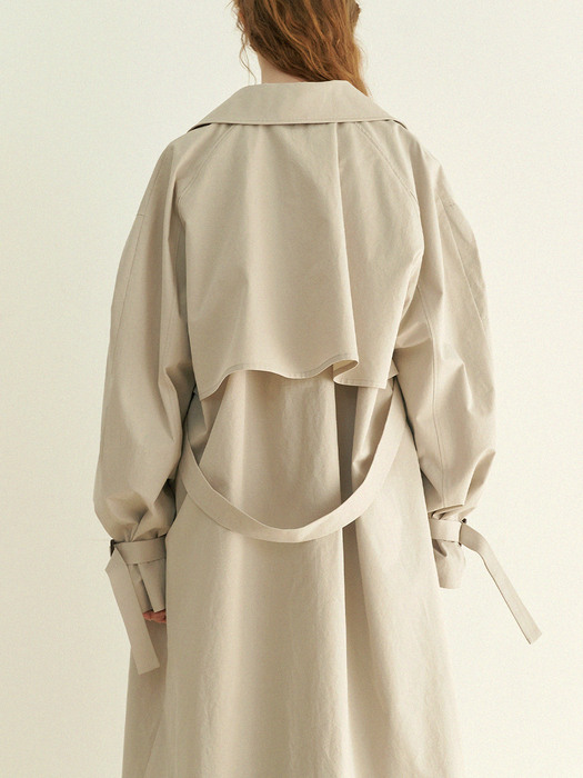 1.55 Volume trench coat (Gray beige)