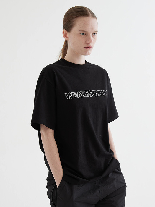 [UNISEX] Slogan Print Tshirt Black